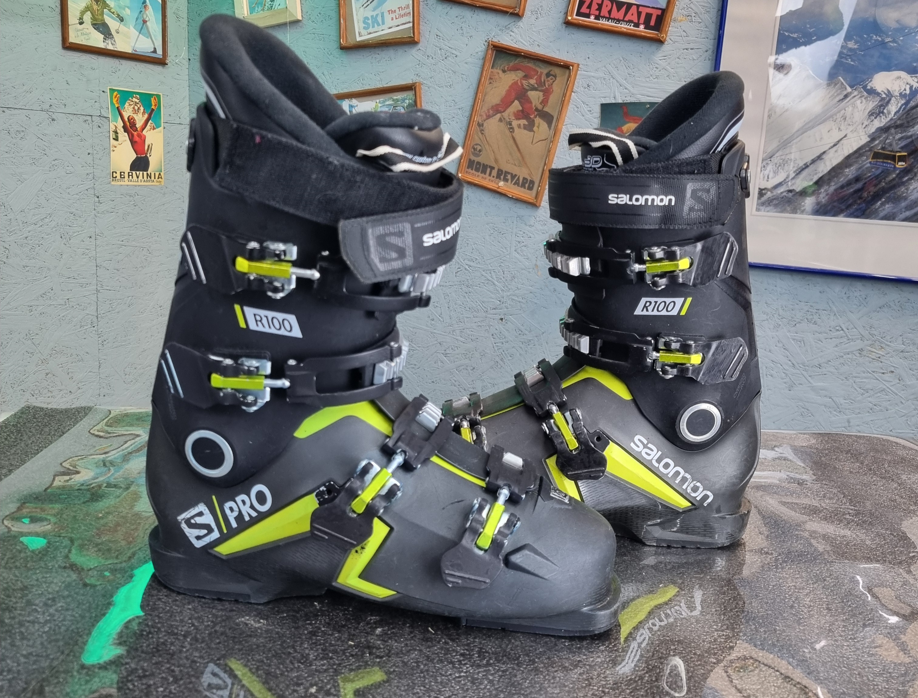 Salomon S-Pro R100 30