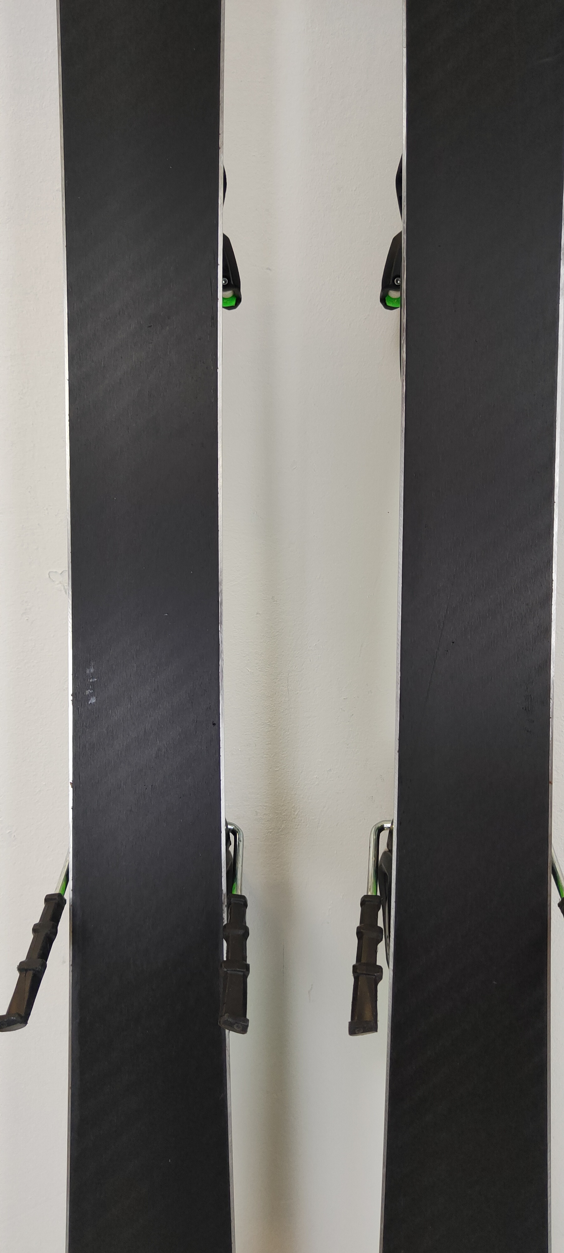 Head Supershape e-Magnum 163 23-24 Head Supershape e-Magnum 163 23-24